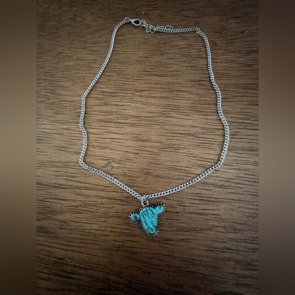 Turquoise Bull Pendant Necklace in Silver - Picture 6 of 7